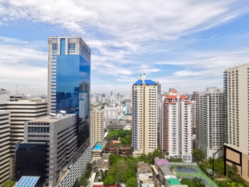 The Esse Asoke ให้เช่า 1-bed Fully Furnished